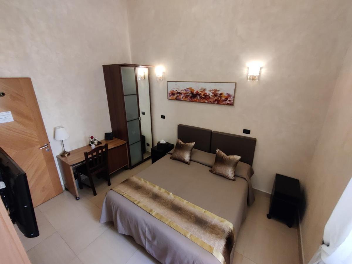 Joyful Guest House Roma Dış mekan fotoğraf
