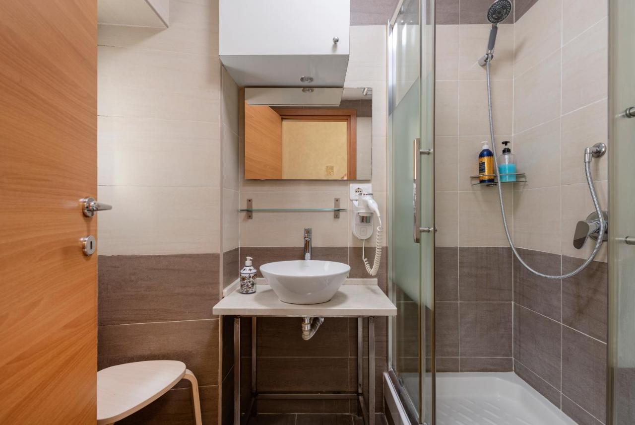 Joyful Guest House Roma Dış mekan fotoğraf